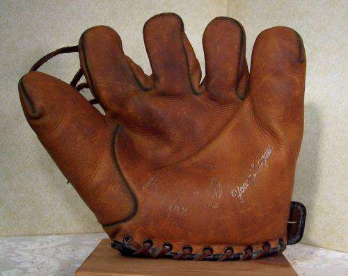 Alex Taylor 38X Young Leaguer Front